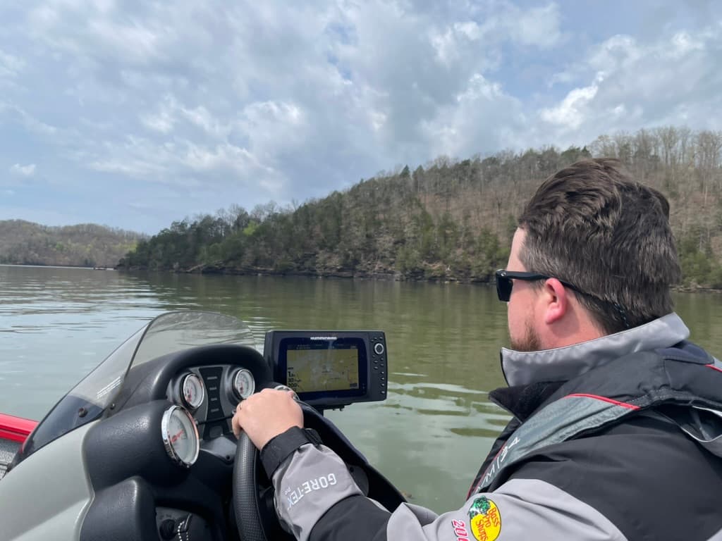 Searching for bass on Lake Cumberland